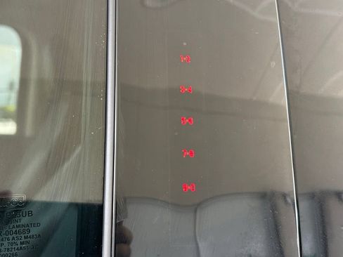 Used 2024 Ford Expedition XLT AWD/4WD image 16