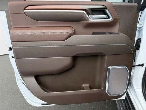 New 2026 GMC Sierra 2500 Denali w/ Denali Reserve Package image 12