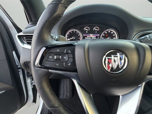 Used 2022 Buick Enclave Essence w/ Sport Touring Edition image 19