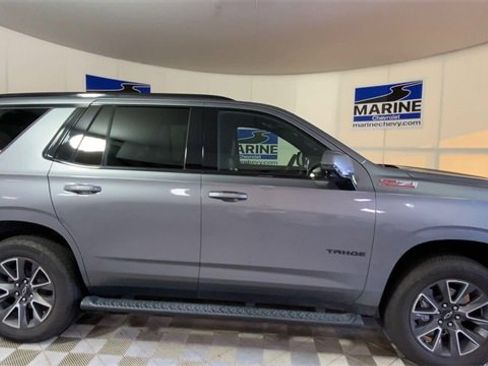 Used 2021 Chevrolet Tahoe Z71 w/ Z71 Signature Package image 3