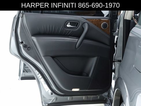 Used 2017 INFINITI QX80 4WD w/ Driver Assistance Package image 57