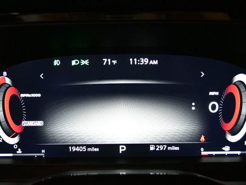 Used 2024 Nissan Pathfinder Platinum FWD image 45