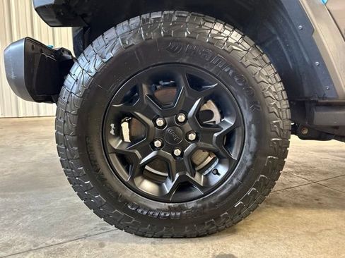 Used 2023 Jeep Wrangler Unlimited w/ Cold Weather Group AWD/4WD image 10