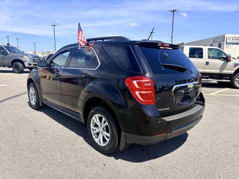 Used 2017 Chevrolet Equinox LT w/ Convenience Package FWD image 4