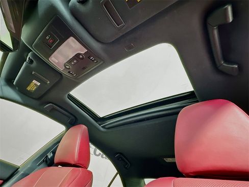 Used 2019 Lexus IS 350 image 27