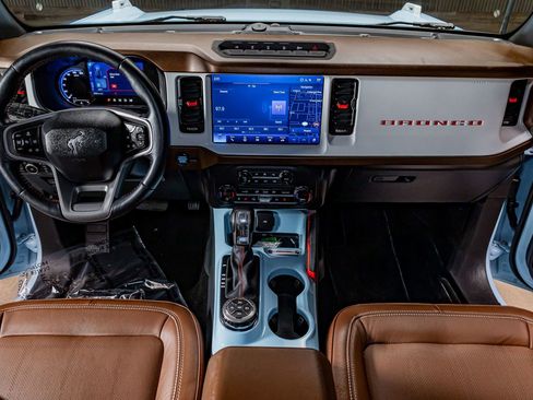 Used 2024 Ford Bronco Heritage Edition image 18