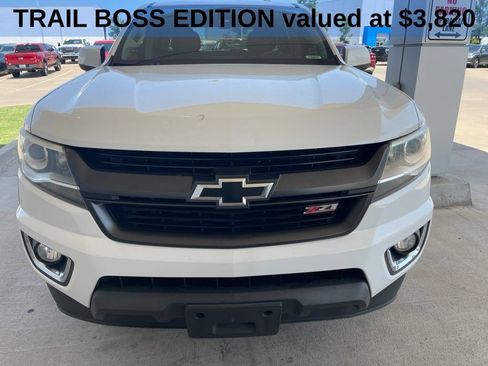 Used 2015 Chevrolet Colorado Z71 w/ Trail Boss Edition AWD/4WD image 3