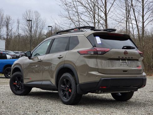 Used 2025 Nissan Rogue SV w/ Rock Creek Premium Package AWD/4WD image 7