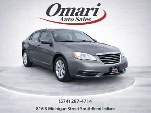 Used 2012 Chrysler 200 Touring image 1