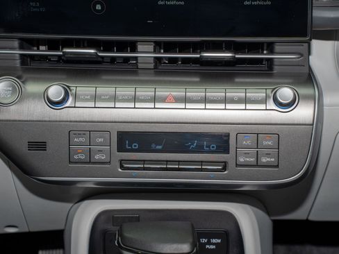 Used 2025 Hyundai Kona SEL image 23