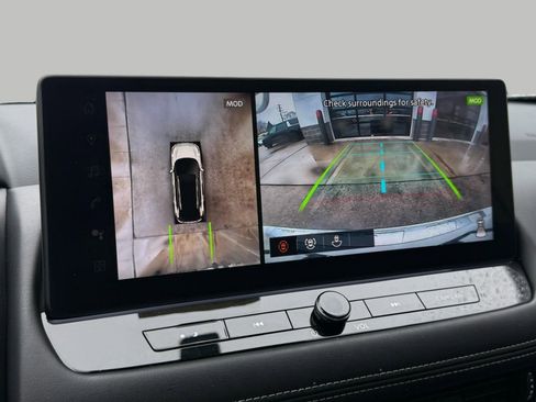 Used 2025 Nissan Rogue Platinum image 35