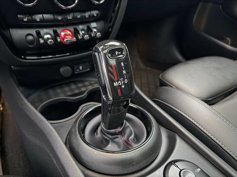 Used 2020 MINI Cooper Clubman S image 23