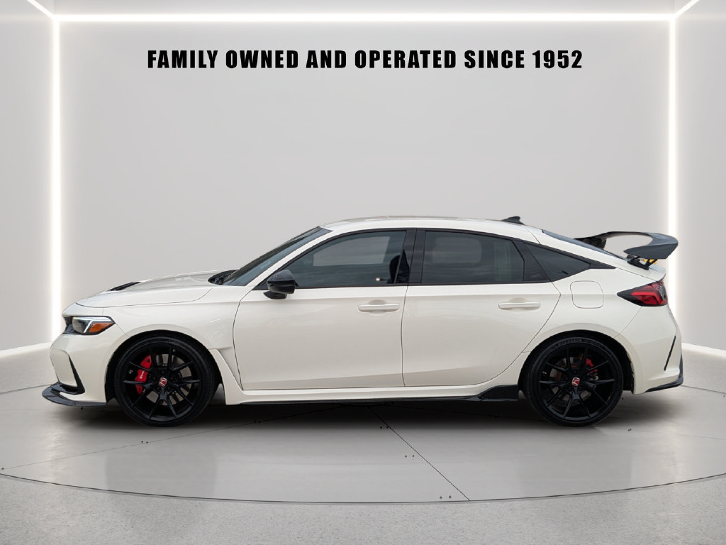 Used 2025 Honda Civic Type R image 3