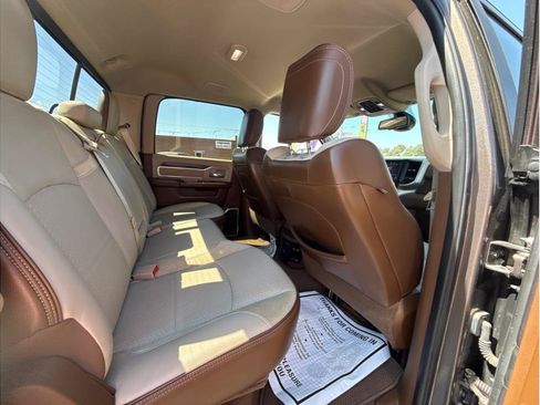 Used 2019 RAM 2500 Laramie AWD/4WD image 10