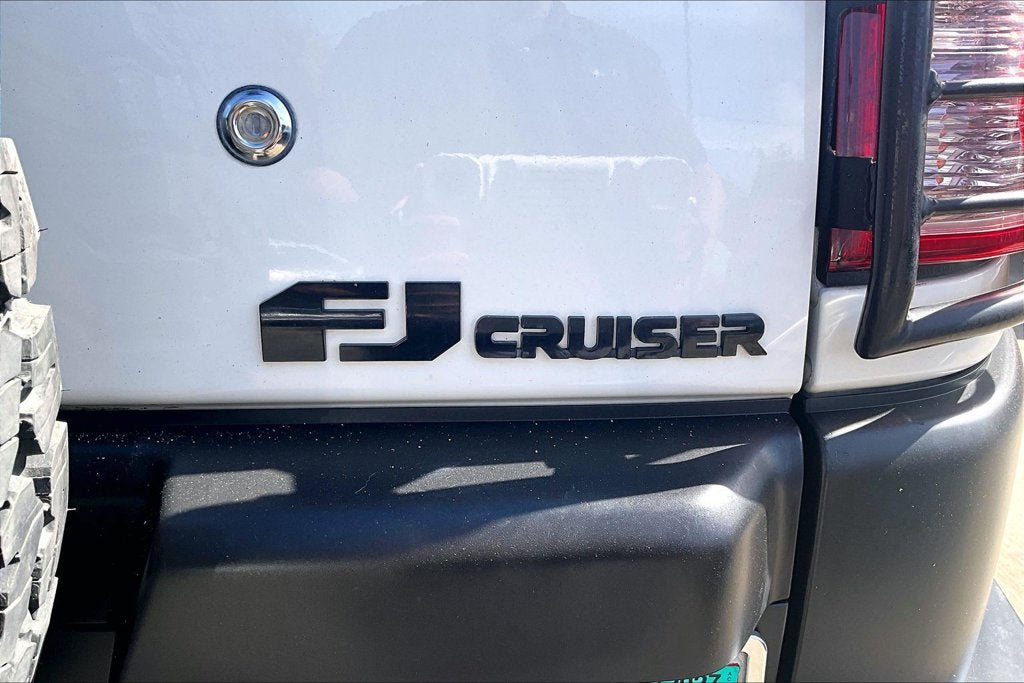 Used 2011 Toyota FJ Cruiser 4WD w/ Convenience Pkg image 7