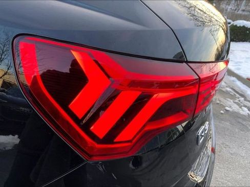 Used 2023 Audi Q3 2.0T Premium w/ Convenience Package image 25