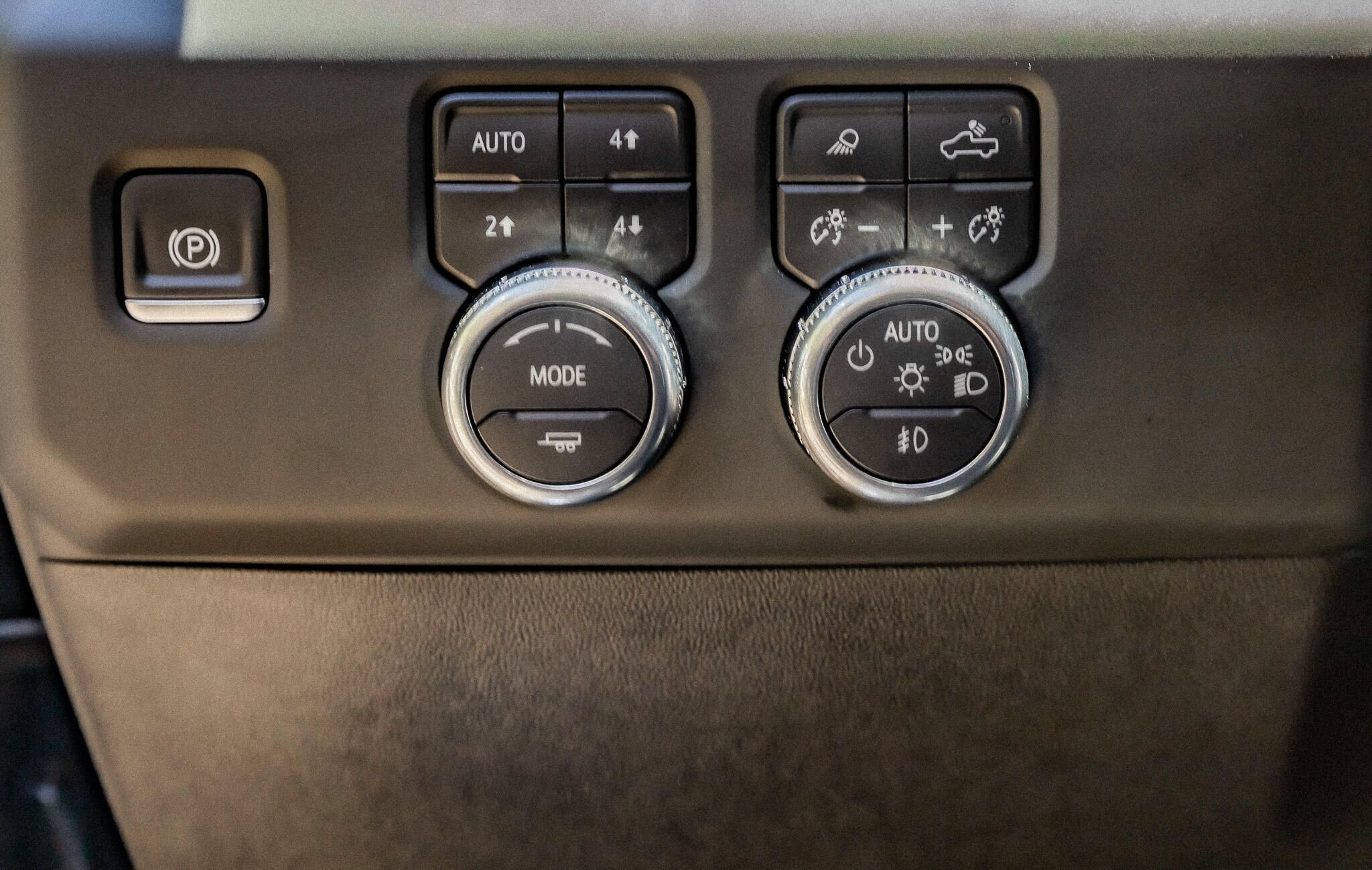 Used 2024 GMC Sierra 2500 AT4X AWD/4WD image 22