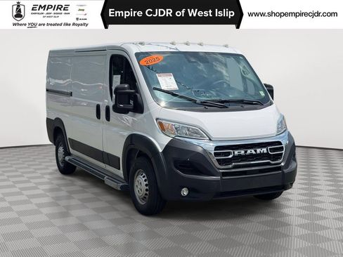 Used 2025 RAM ProMaster 2500 w/ U-Haul Equipment Group FWD image 1