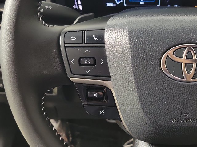 Used 2026 Toyota Camry SE FWD image 24