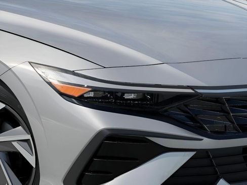 New 2026 Hyundai Elantra SEL Sport Premium FWD image 9