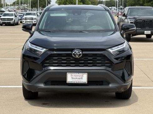 Used 2024 Toyota RAV4 XLE AWD/4WD image 8
