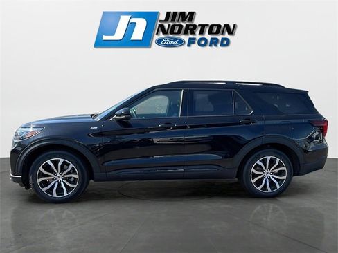 New 2025 Ford Explorer ST-Line image 6
