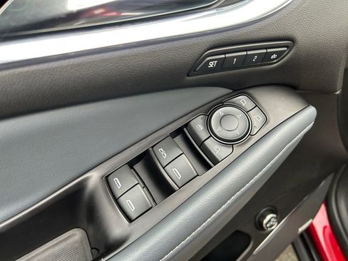 Used 2018 Buick Enclave Premium w/ Experience Buick Package image 24