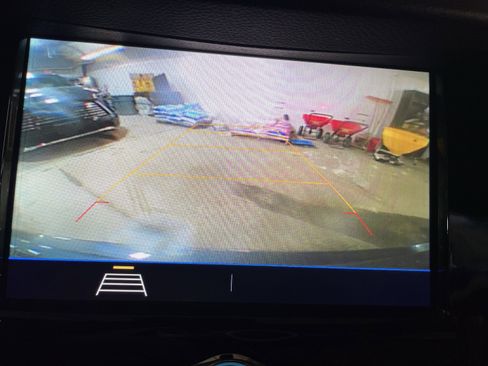 Used 2021 Chevrolet Trax LT w/ LT Convenience Package image 22