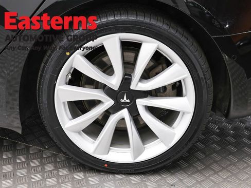 Used 2018 Tesla Model 3 Long Range AWD/4WD image 8
