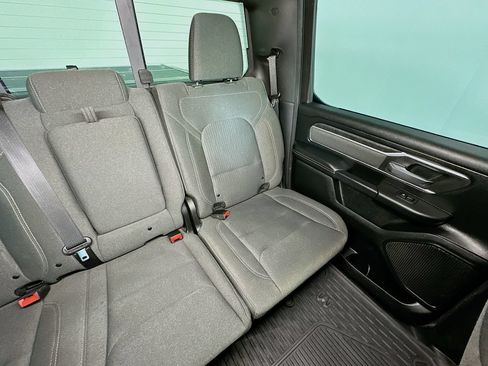 Used 2019 RAM 1500 Big Horn AWD/4WD image 14