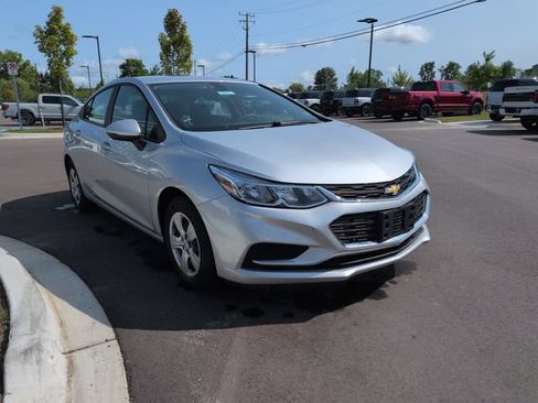 Used 2016 Chevrolet Cruze LS FWD image 7