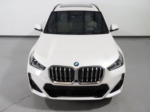 Used 2023 BMW X1 xDrive28i w/ M Sport Line w/ Premium Package image 11