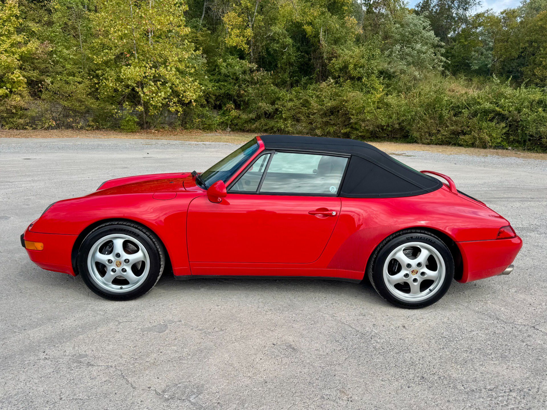 Used 1997 Porsche 911 Carrera RWD image 10
