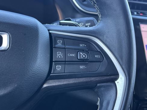 Used 2021 Jeep Grand Cherokee L Limited image 15