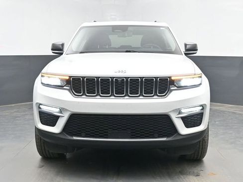 Used 2022 Jeep Grand Cherokee Limited 4xe w/ Luxury Tech Group II AWD/4WD image 3