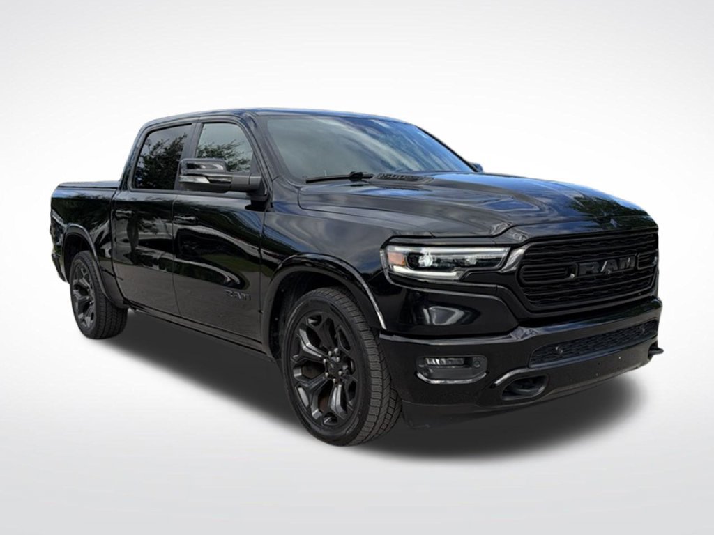 Used 2020 RAM 1500 Limited w/ Black Appearance Package AWD/4WD image 2