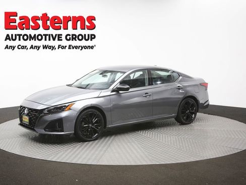 Used 2023 Nissan Altima 2.5 SR FWD image 56