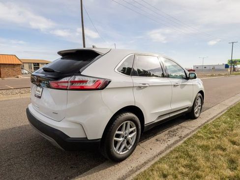 Used 2022 Ford Edge SEL w/ Cold Weather Package AWD/4WD image 5