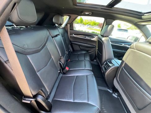 Used 2020 Cadillac XT5 Premium Luxury w/ LPO, Floor Liner Package AWD/4WD image 29