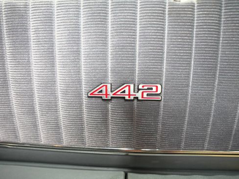 Used 1987 Oldsmobile Cutlass Supreme Salon image 40