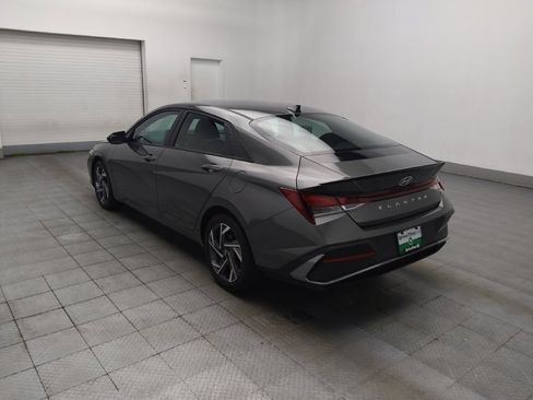 Used 2025 Hyundai Elantra Sport FWD image 5