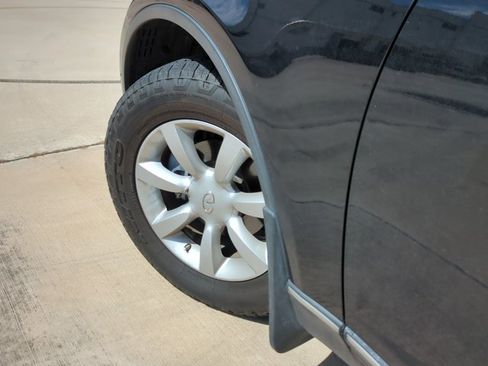Used 2005 INFINITI FX35 2WD image 10