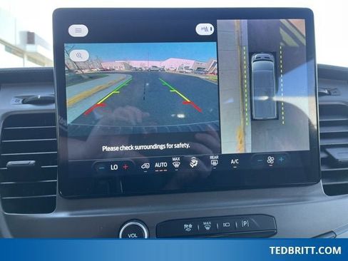 Used 2022 Ford Transit 350 XLT image 24