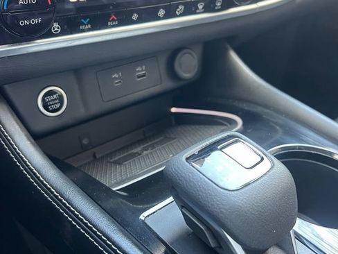 Used 2023 Nissan Rogue Platinum w/ Platinum Premium Package FWD image 7