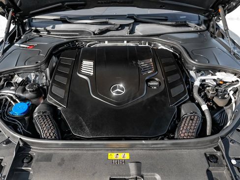 Used 2019 Mercedes-Benz S 560 Sedan image 55