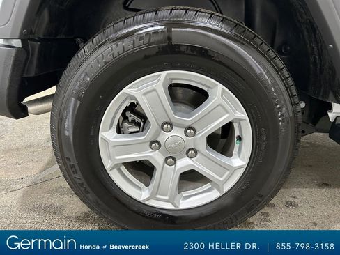 Used 2022 Jeep Wrangler Sport S image 10