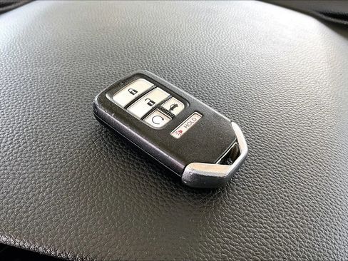 Used 2019 Honda Accord EX-L image 32