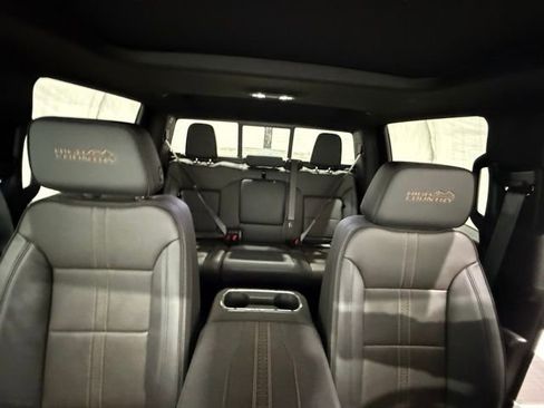 Used 2025 Chevrolet Silverado 1500 High Country w/ High Country Premium Package image 29