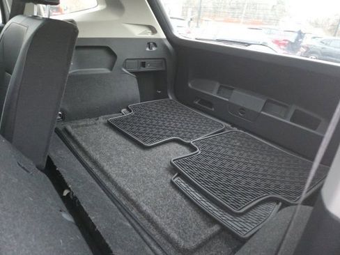 Certified 2023 Volkswagen Tiguan SE w/ Panoramic Sunroof Package image 28