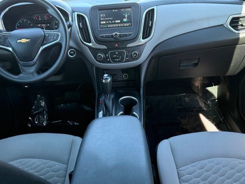 Used 2018 Chevrolet Equinox LS image 15